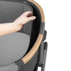 Maxi-Cosi Lit Cododo Iora Essential Graphite -Joli Nid Magasin cododo iora essential graphite maxi cosi OK