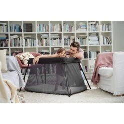 BabyBjörn Lit Parapluie Light Noir -Joli Nid Magasin lit parapluie light noir babybjorn OE