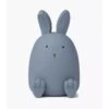 Liewood Tirelire Enfant Rabbit Stormy Blue 1 Liewood Tirelire Enfant Rabbit Stormy Blue -Joli Nid Magasin palma money bank rabbit stormy blue liewood OA