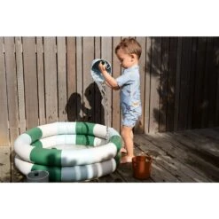 Liewood Piscine Gonflable Leonore Sea Blue/Crème De La Crème 8 Liewood Piscine Gonflable Leonore Sea Blue/Crème De La Crème -Joli Nid Magasin playtime swimgear leonore pool lw147756904 stripe sea bluecreme de la creme one size liewood seasonal 2201 liewood OC