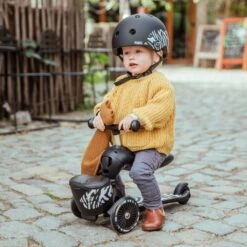 Scoot & Ride Porteur évolutif En Trottinette Highwaykick 1 Zebre -Joli Nid Magasin sr trottinette 2 1 hwk1 lifestyle zebre scoot ride OH