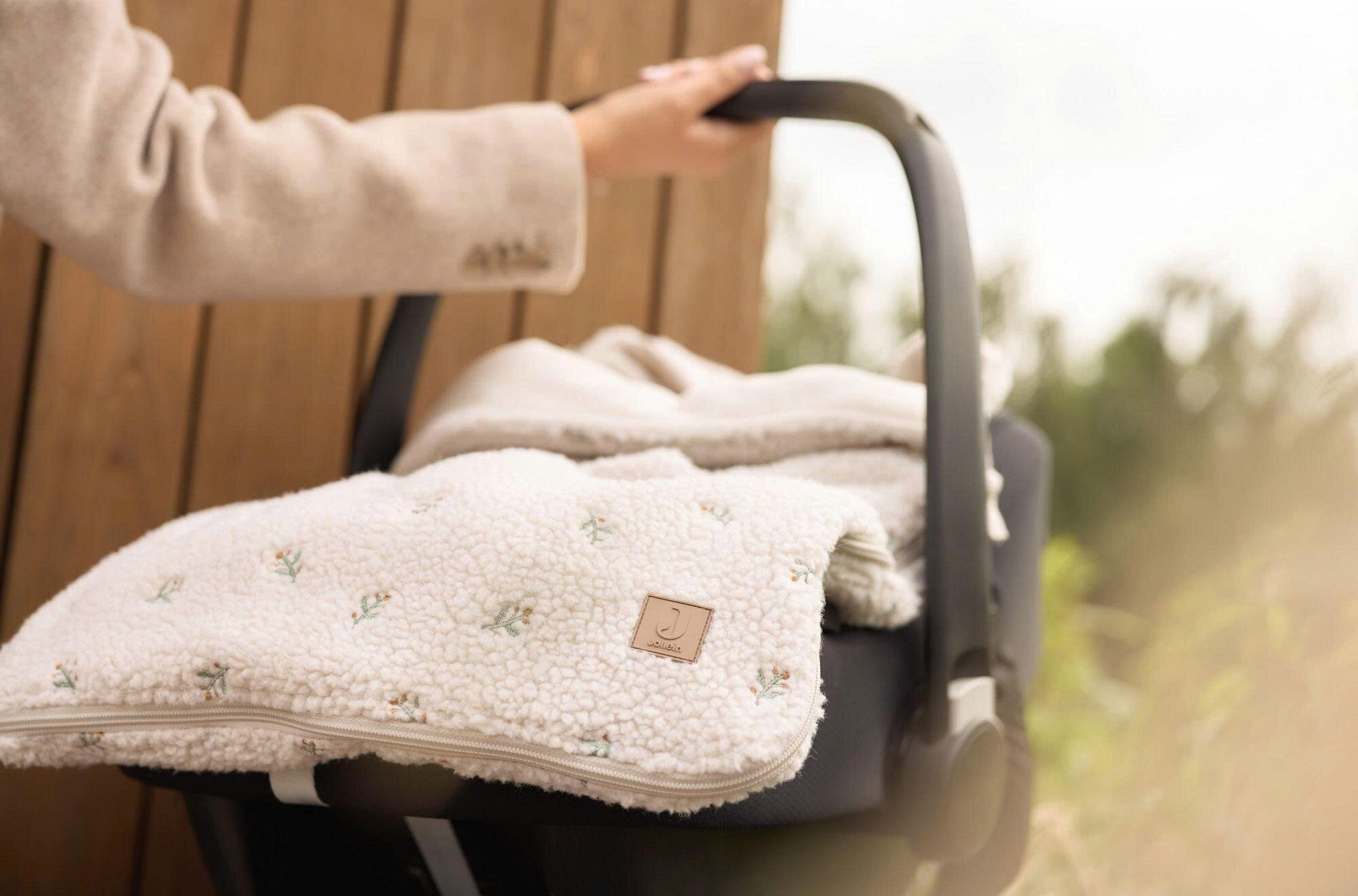 Joli Nid Magasin -Joli Nid Magasin z6831523188134 f30568dfd67f4cb0270d8faa40d8e3f8 e1753255293409